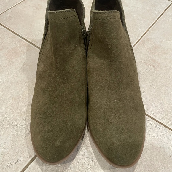 ❌SOLD❌ Suede Booties - Picture 2 of 3